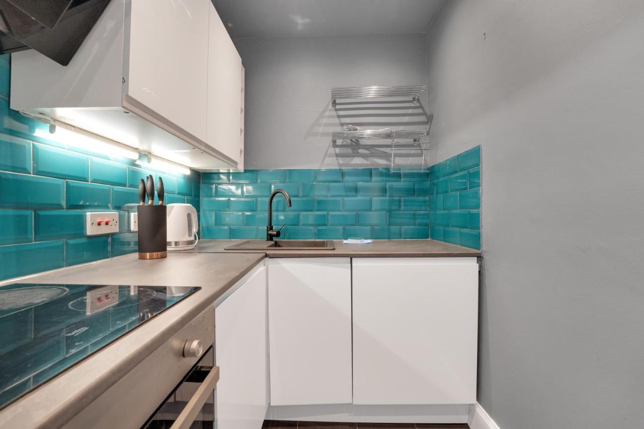 Centre 2 Bedroom Main Door Appartement *