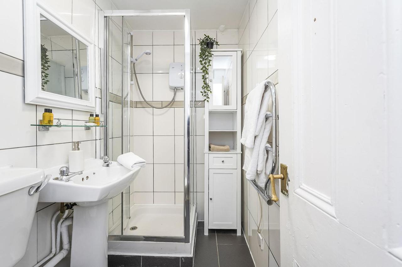 Appartement Centre 2 Bedroom Main Door